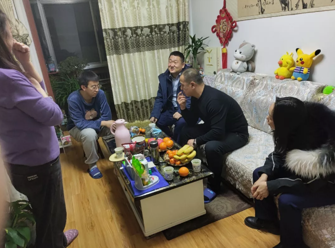 开云官方站网页版-开云online(中国)
产业开发板块深入开展员工家访活动(图2) 开云官方站网页版-开云online(中国)
产业开发板块深入开展员工家访活动(图2)