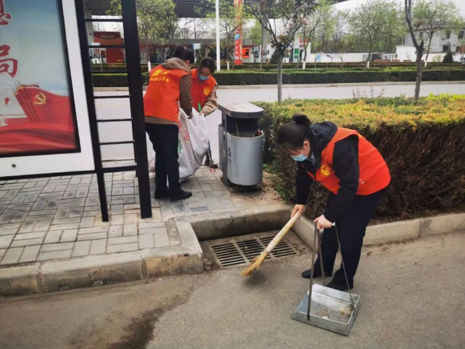 开云官方站网页版-开云online(中国)
赴包抓共建村社开展卫生清扫志愿服务活动(图5) 开云官方站网页版-开云online(中国)
赴包抓共建村社开展卫生清扫志愿服务活动(图5)