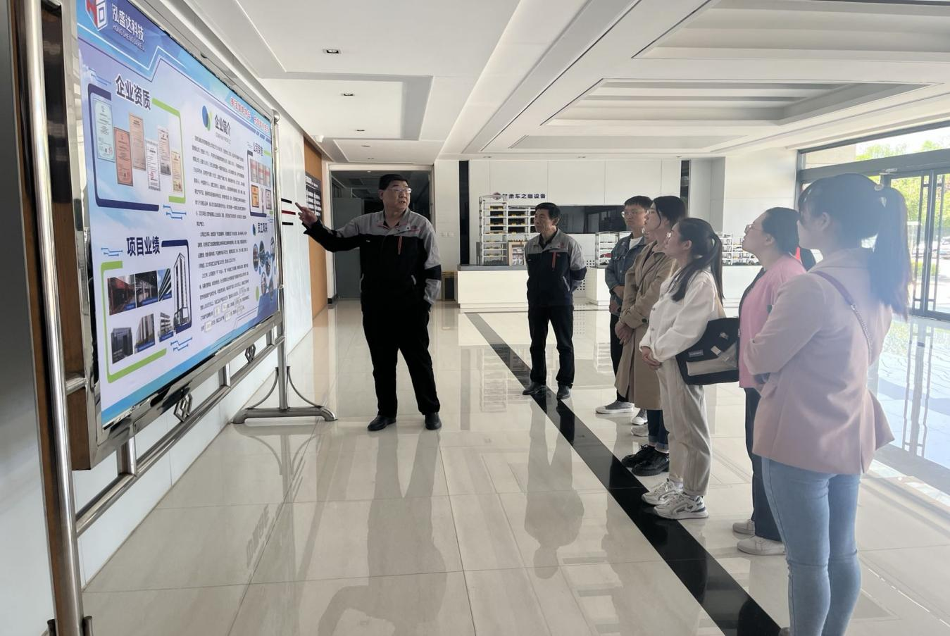 开云官方站网页版-开云online(中国)
开展新员工入职培训(图3) 开云官方站网页版-开云online(中国)
开展新员工入职培训(图3)