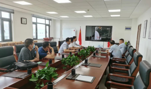 开云官方站网页版-开云online(中国)
城东污水处理公司开展管网清淤工作(图3)