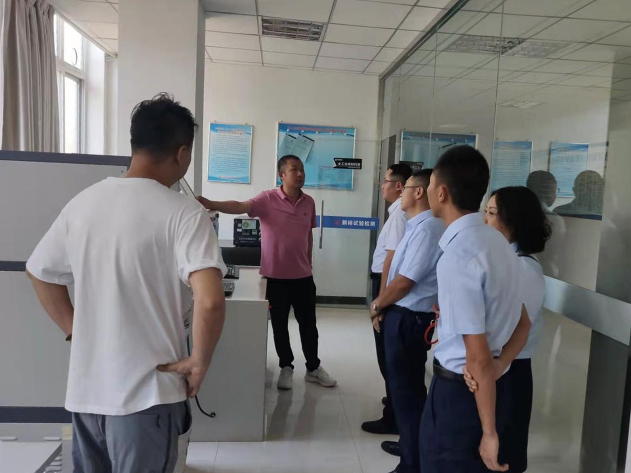 开云官方站网页版-开云online(中国)
泾东设计公司赴甲级检测公司考察学习(图2) 开云官方站网页版-开云online(中国)
泾东设计公司赴甲级检测公司考察学习(图2)